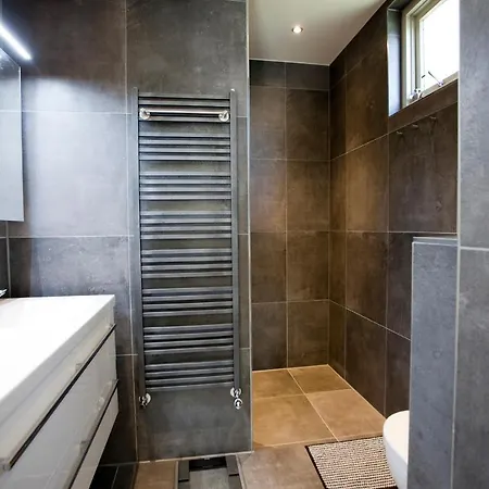 Peperzzz לינה וארוחת בוקר 3*